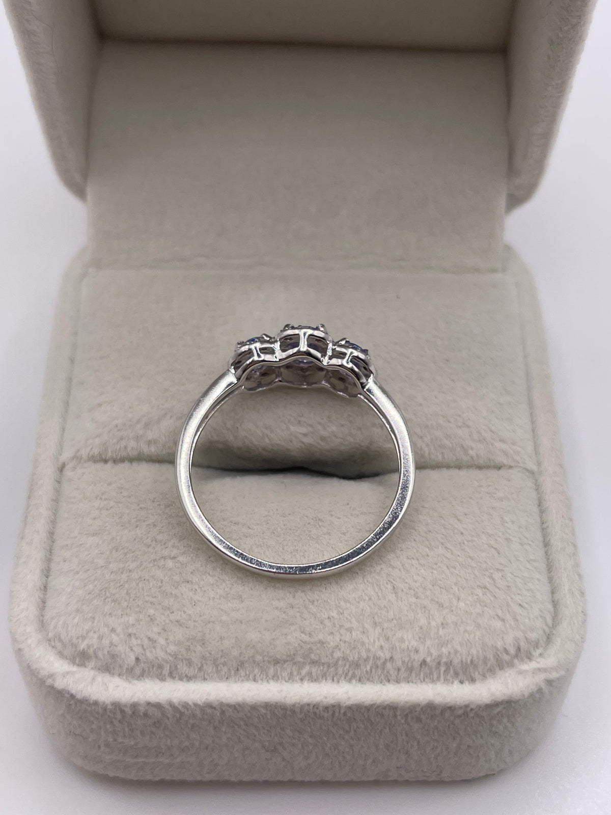 9ct white gold tanzanite and diamond ring
