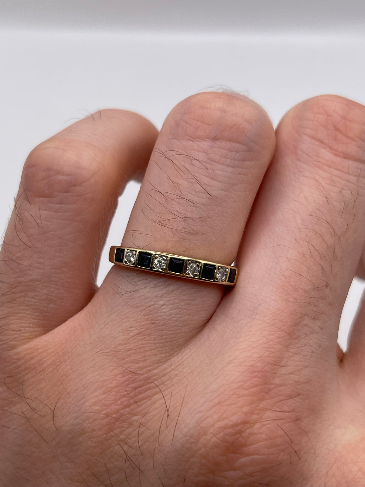 9ct gold sapphire and diamond ring
