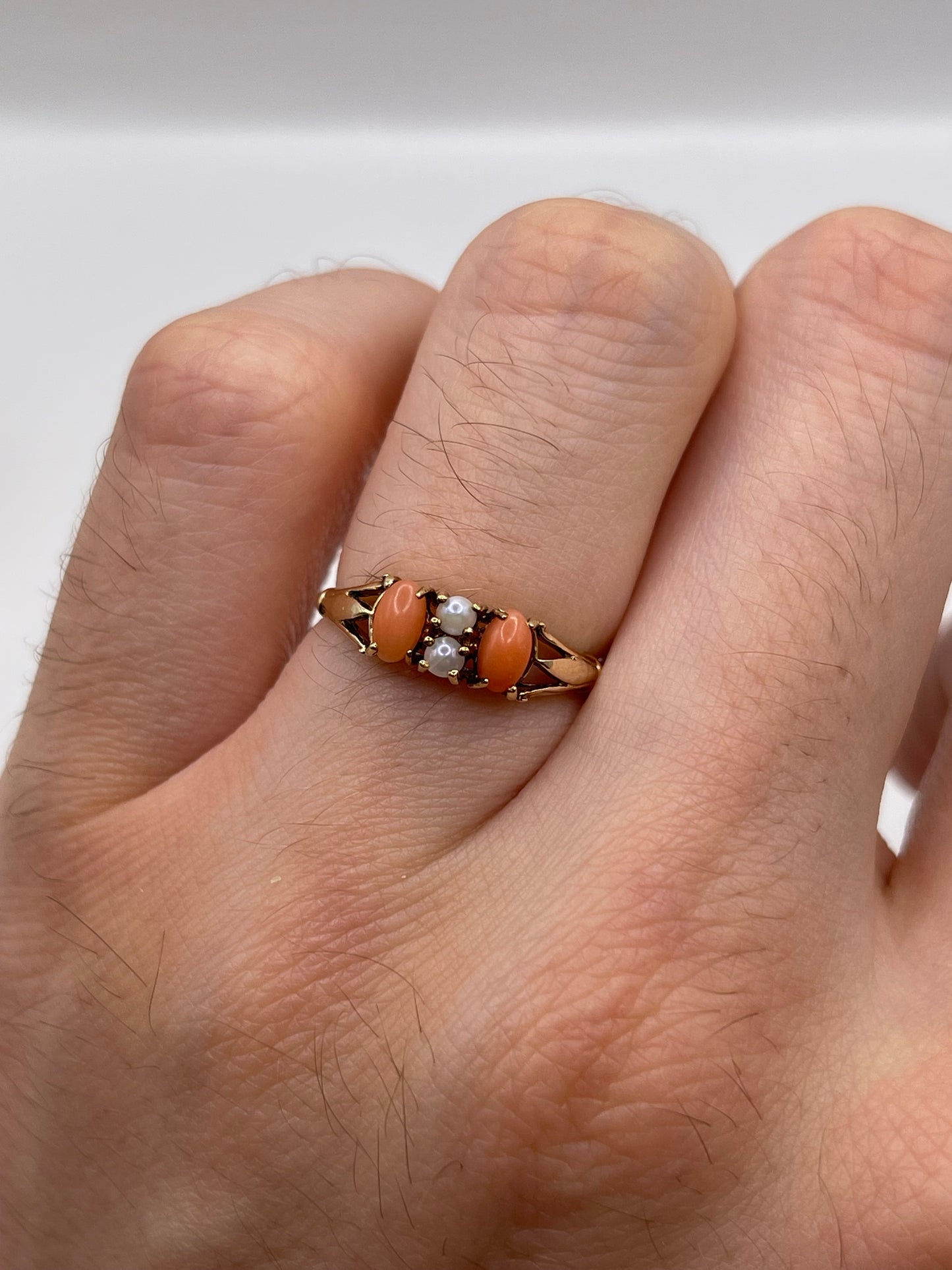 9ct gold coral and pearl ring