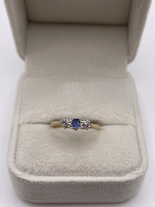 9ct gold platinum sapphire and diamond ring