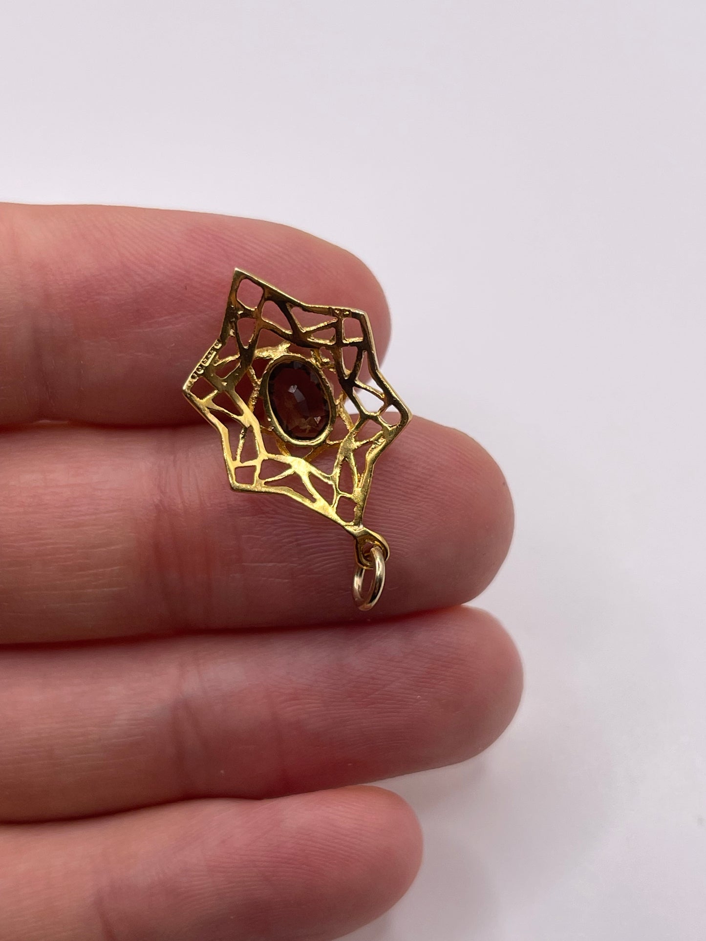 9ct gold Smokey quartz pendant