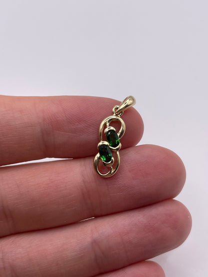 9ct gold diopside pendant