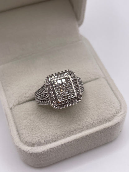 9ct white gold diamond cluster ring