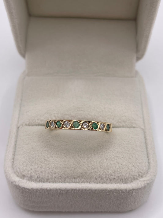 9ct gold emerald and diamond ring
