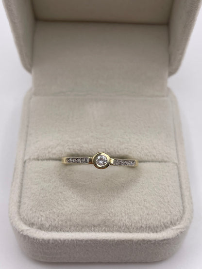 9ct gold diamond ring