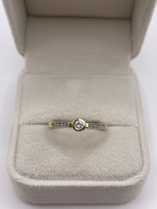 9ct gold diamond ring