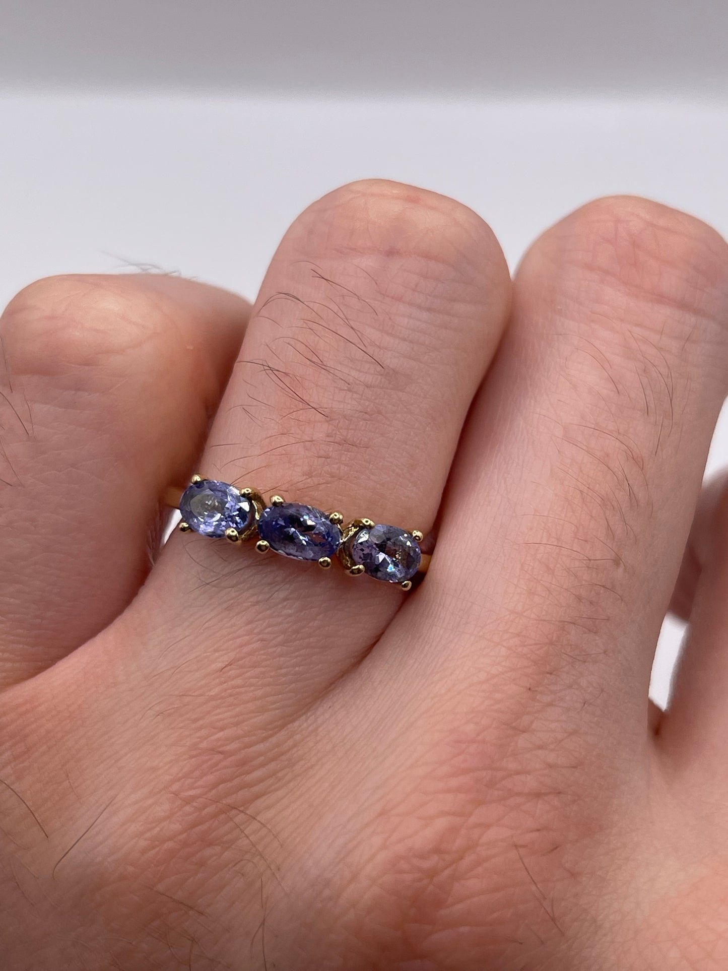 9ct gold tanzanite ring