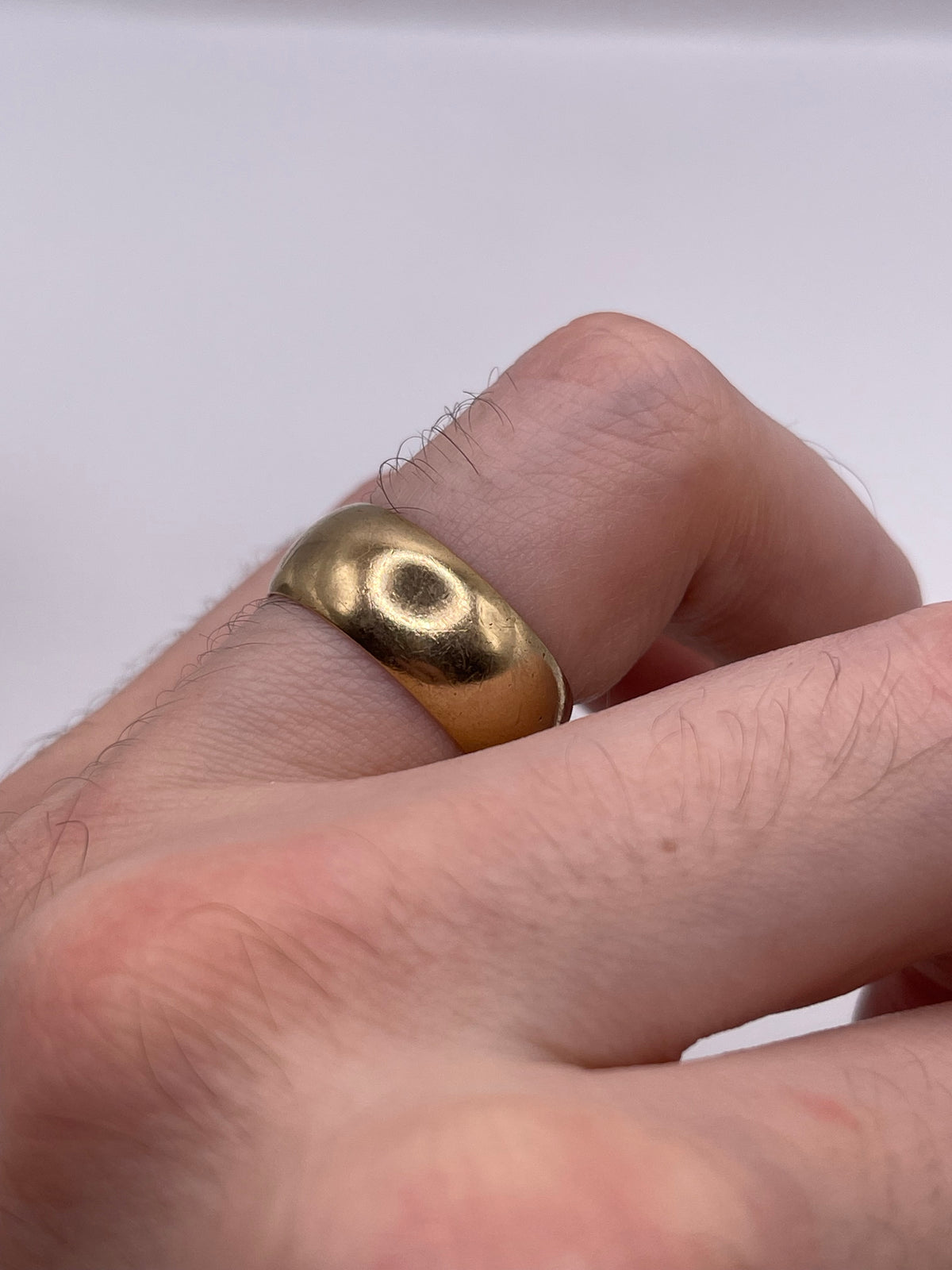 9ct gold band