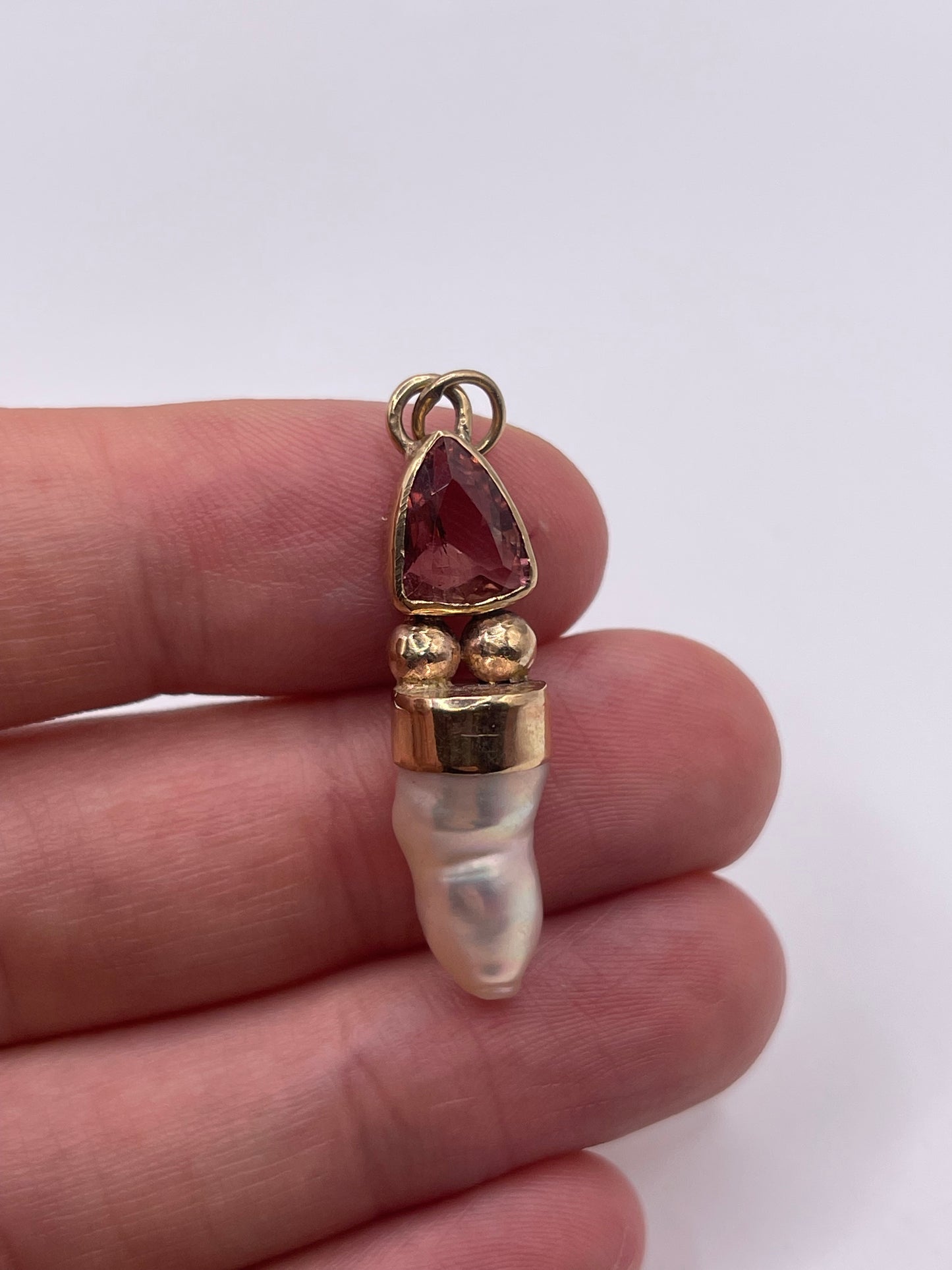 9ct gold tourmaline and pearl pendant