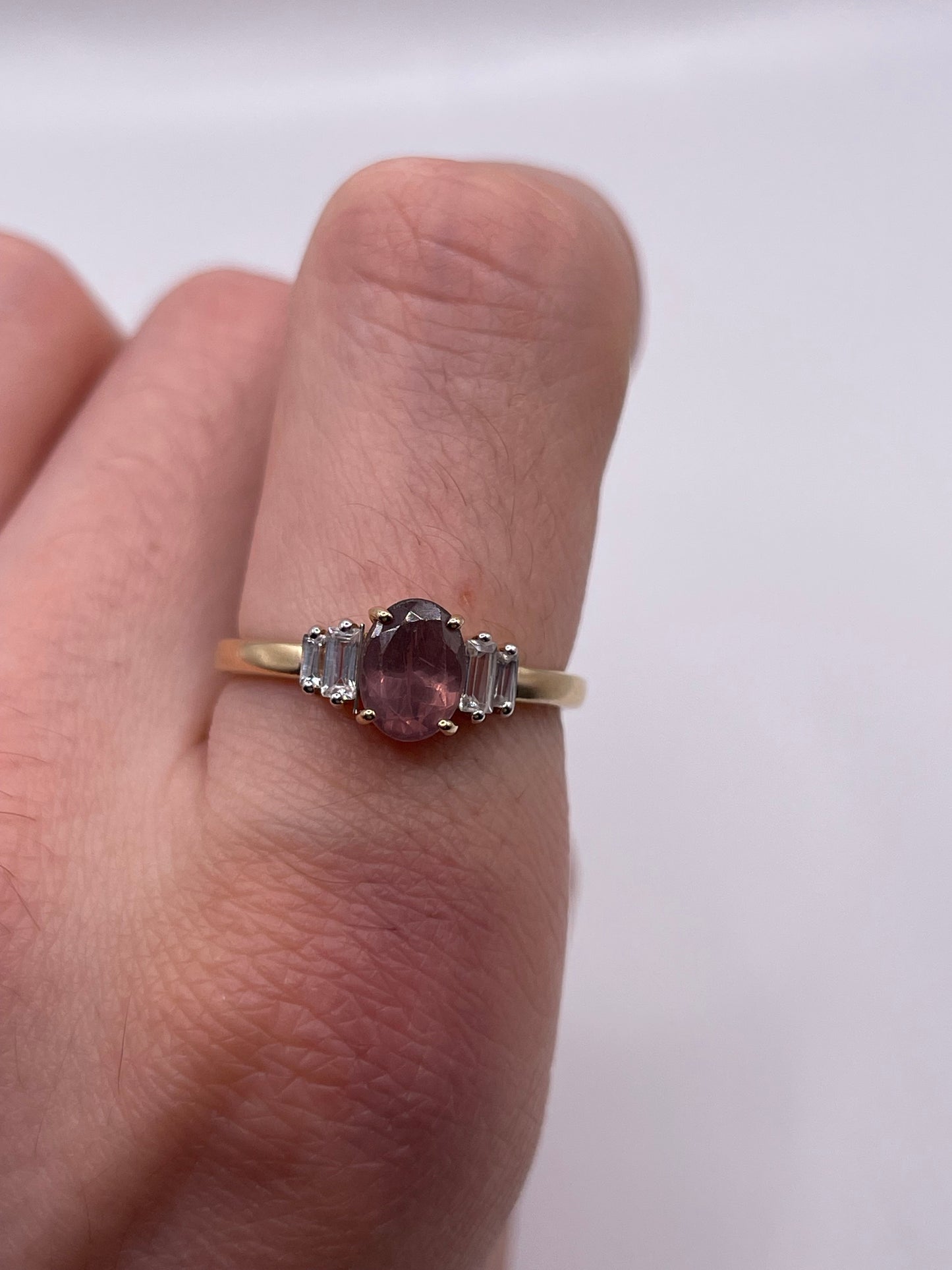 9ct gold quartz and zircon ring