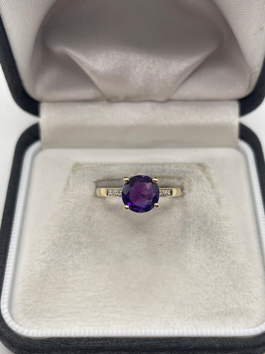 9ct gold amethyst and diamond ring