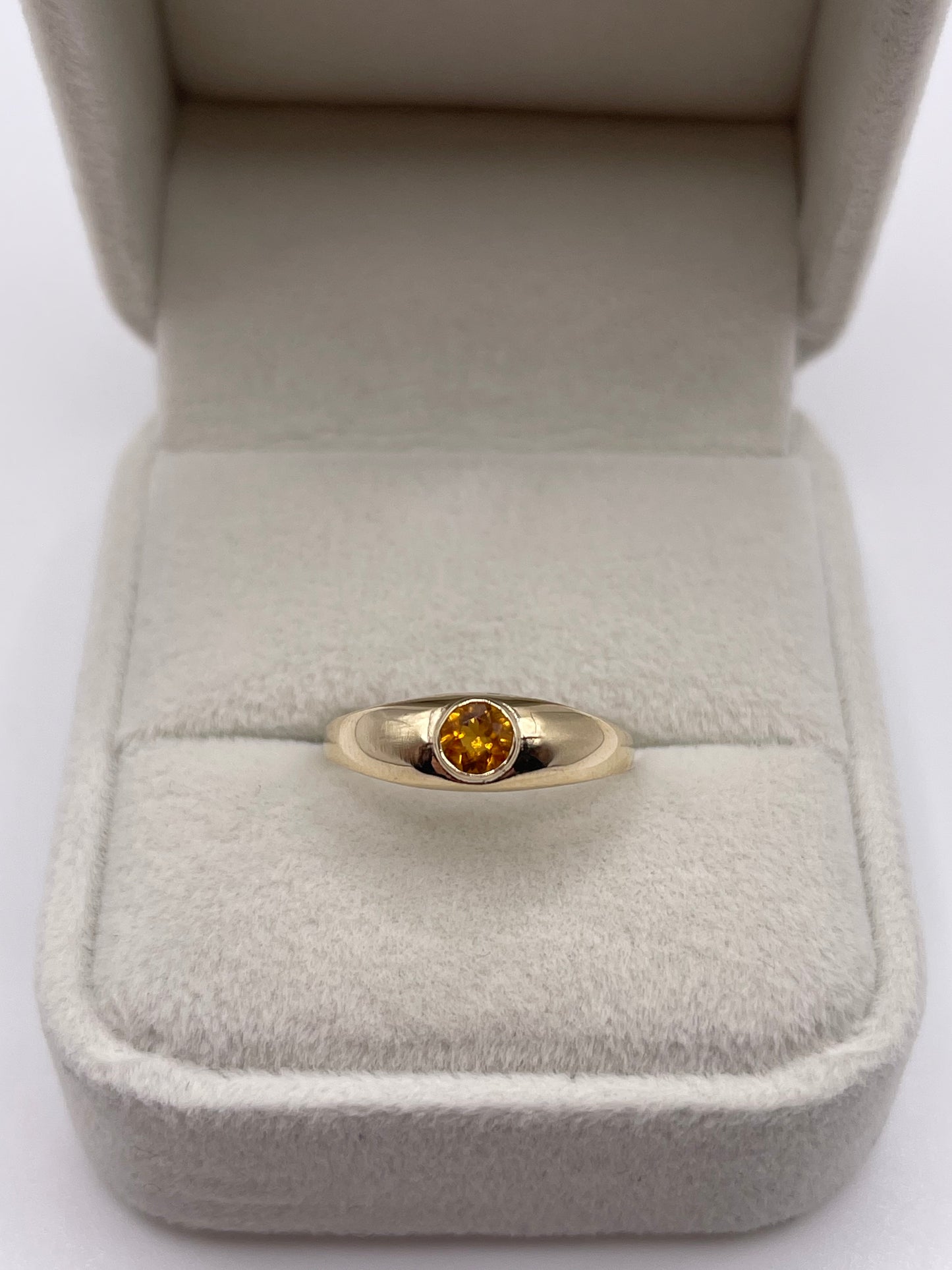 9ct gold citrine gypsy ring