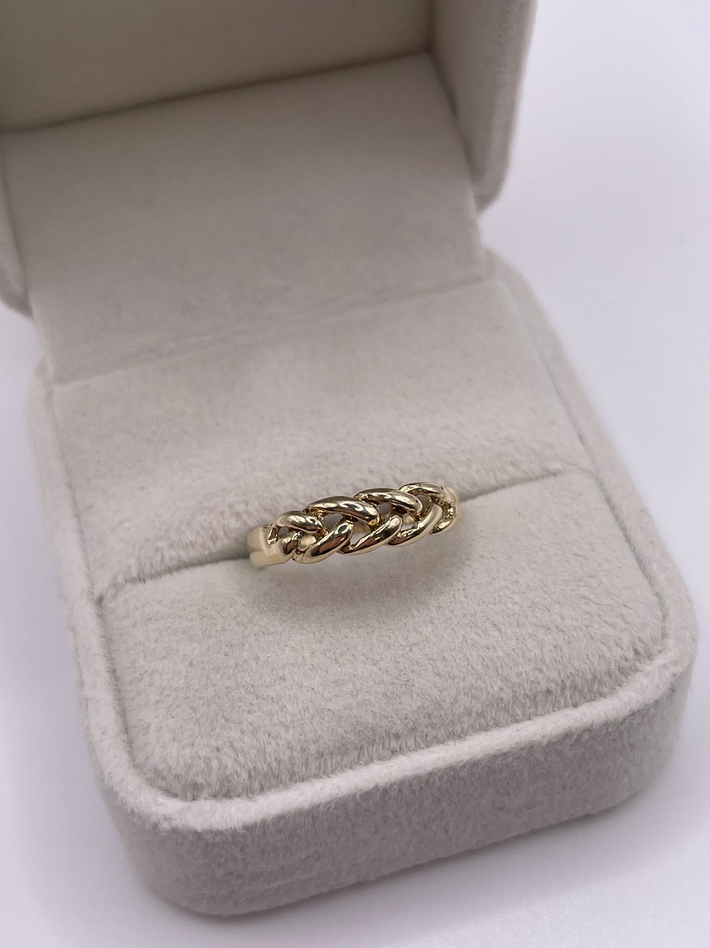 9ct gold knot ring