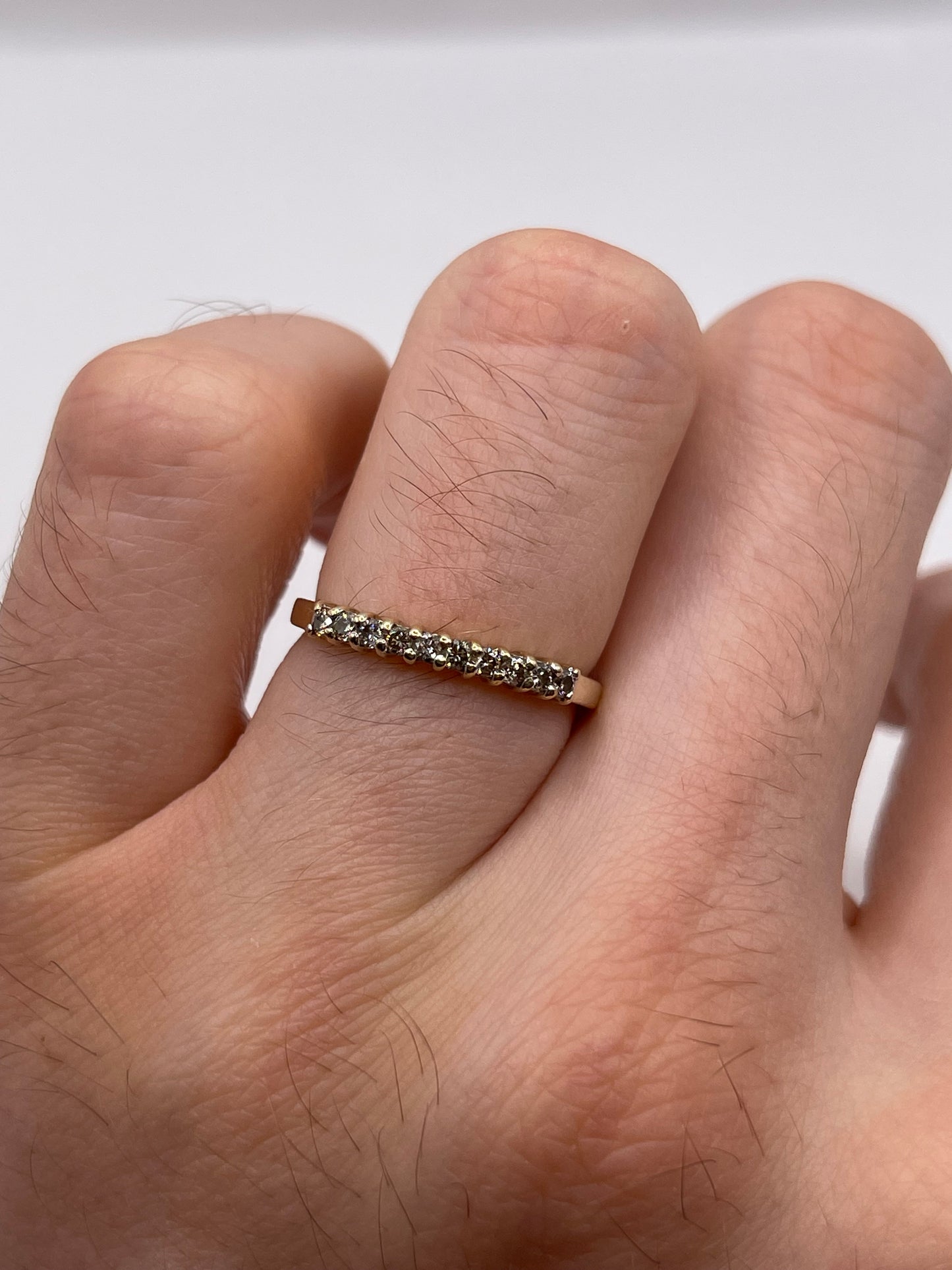 9ct gold diamond ring