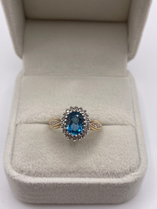 9ct gold topaz and diamond ring