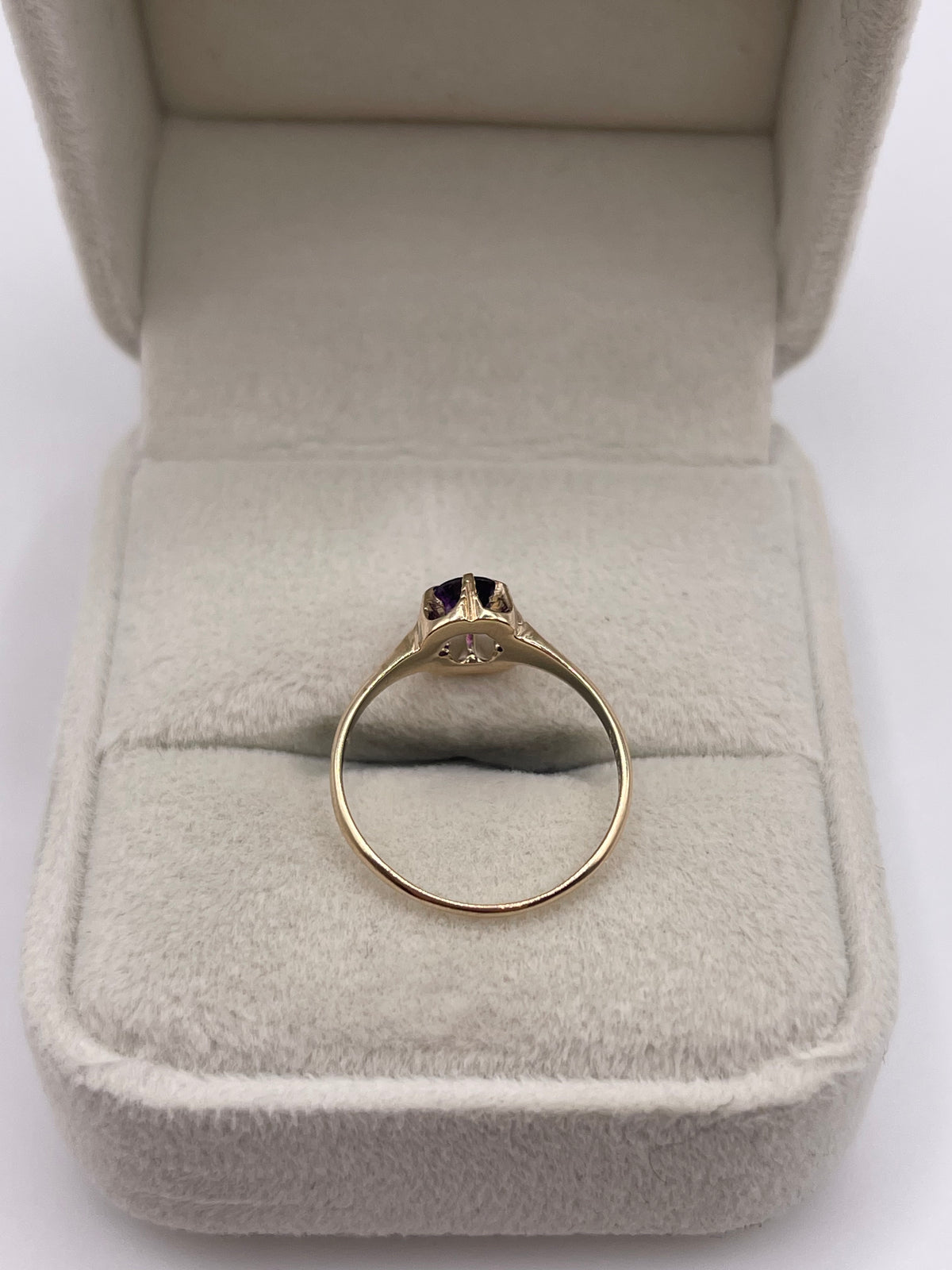 9ct gold amethyst ring