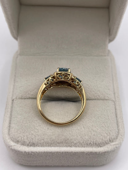 9ct gold topaz and diamond ring