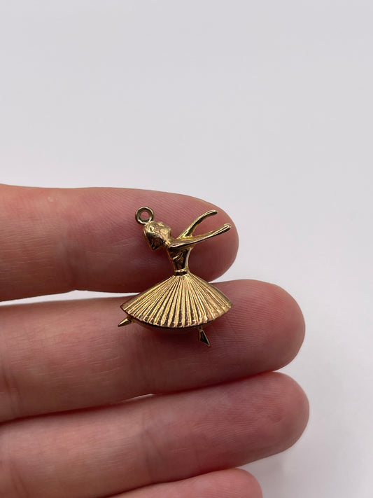 9ct gold dancer charm
