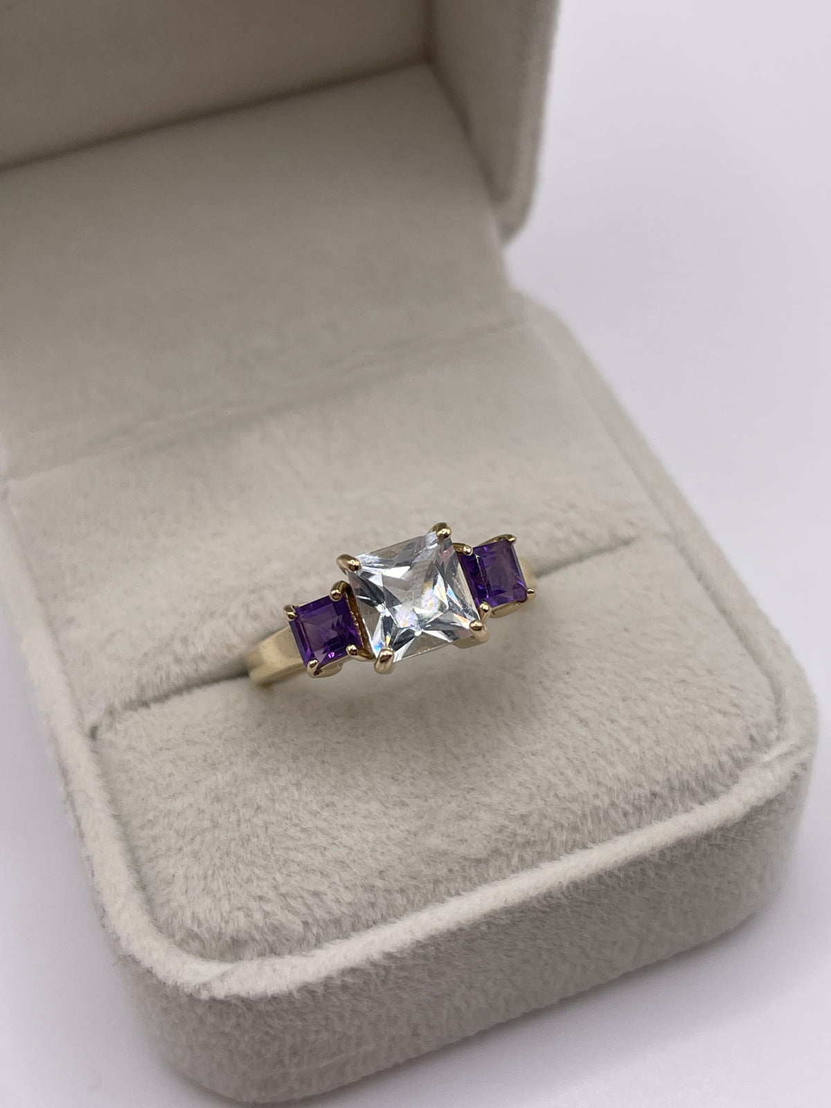 9ct gold aquamarine and amethyst ring