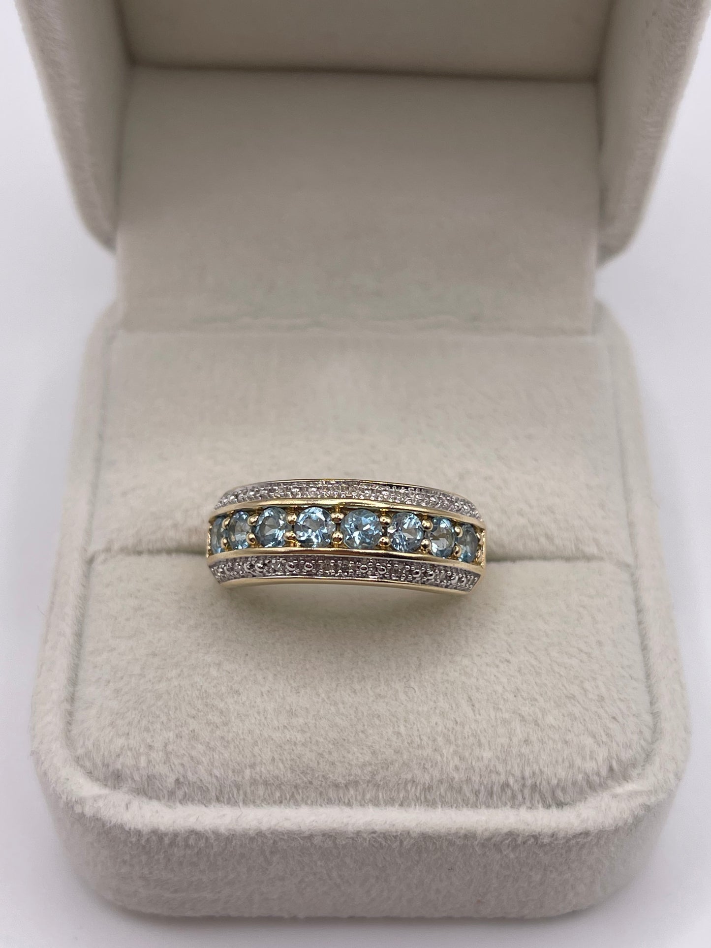 9ct gold topaz and diamond ring