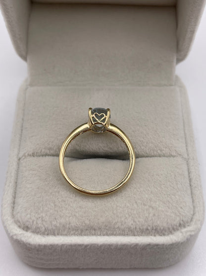 9ct gold aquamarine ring