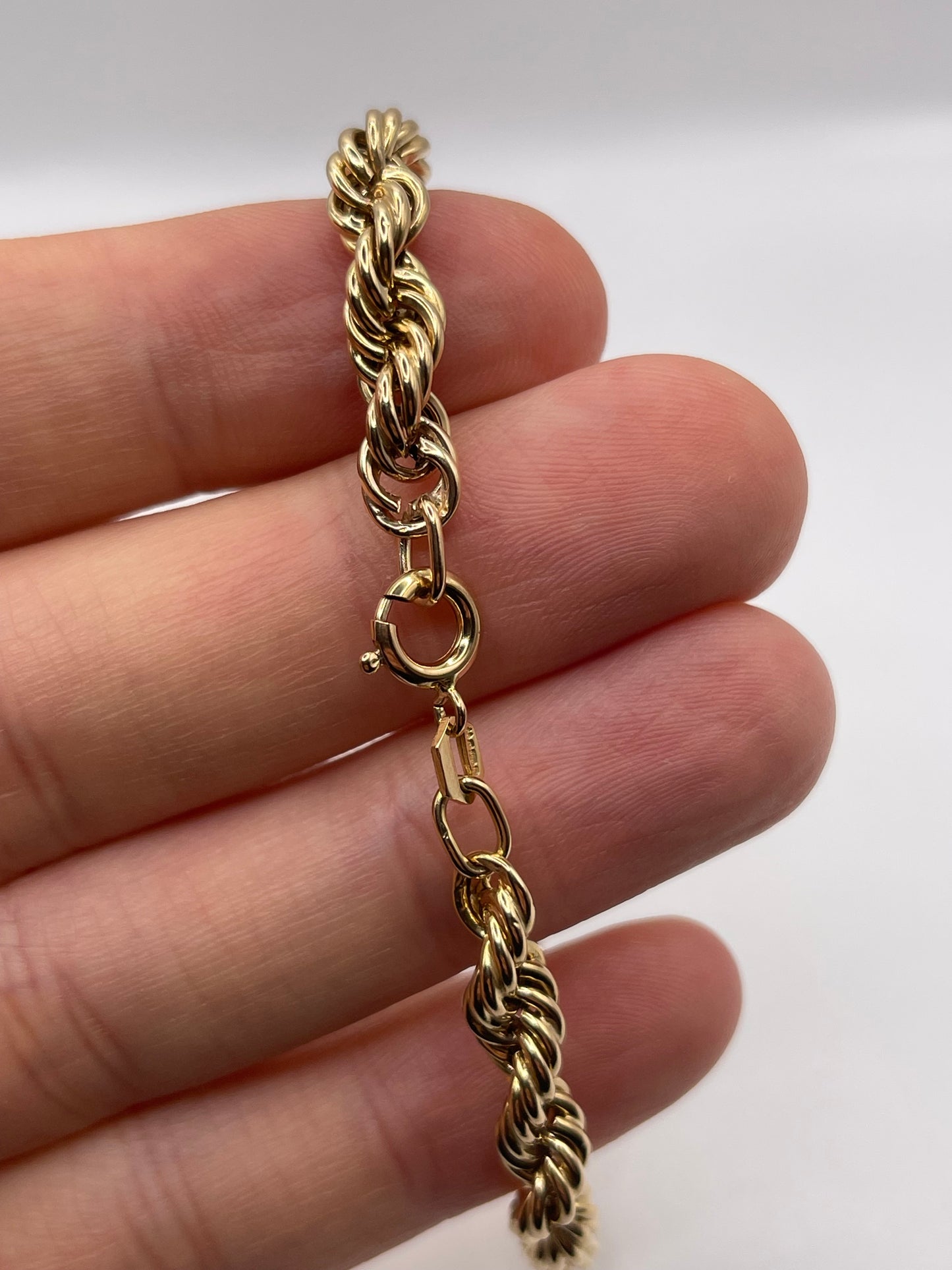 9ct gold bracelet