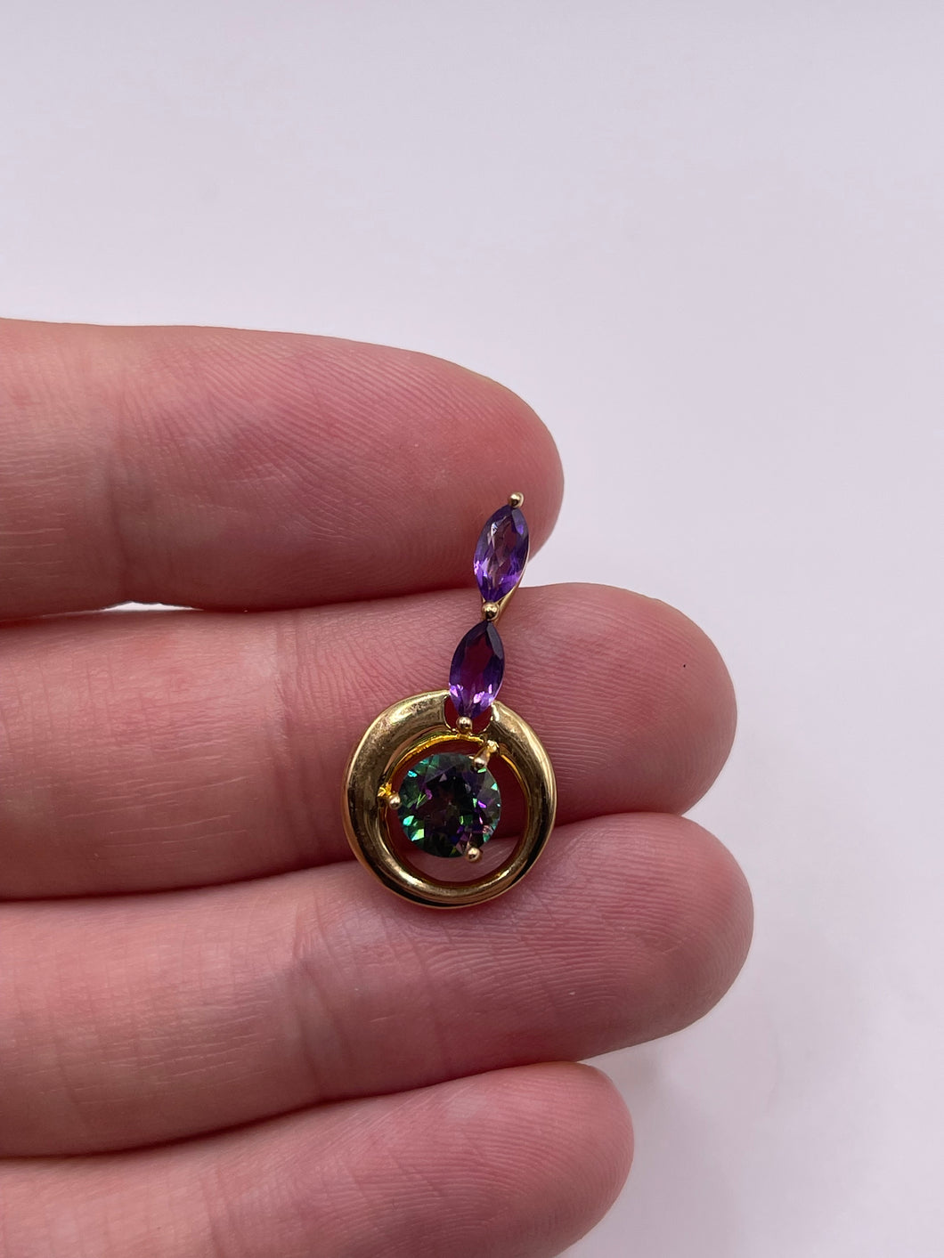 9ct gold mystic topaz and amethyst pendant