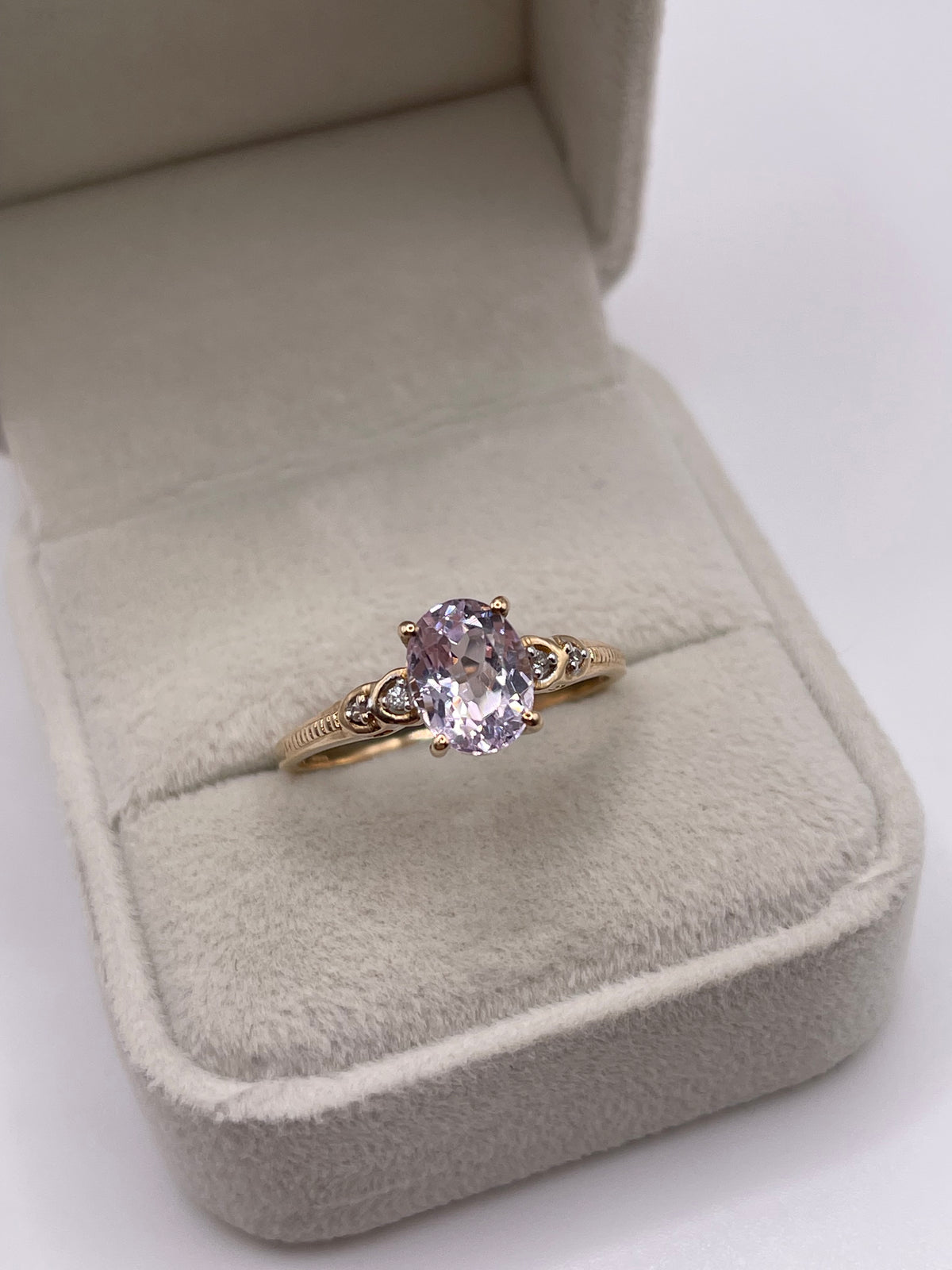 9ct gold kunzite and zircon ring