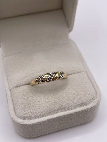 9ct gold diamond croissant ring