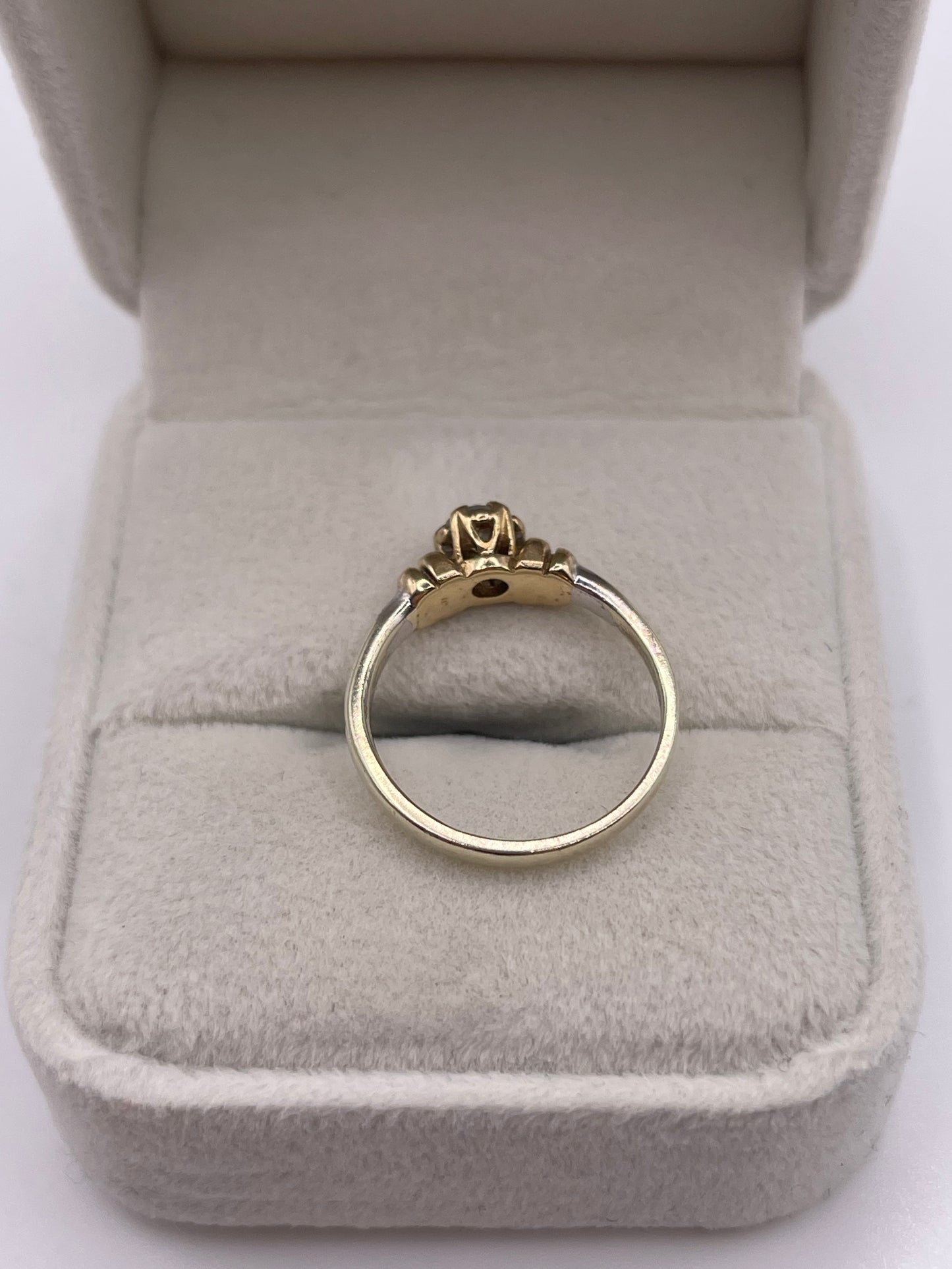 9ct two tone gold 25 point diamond ring