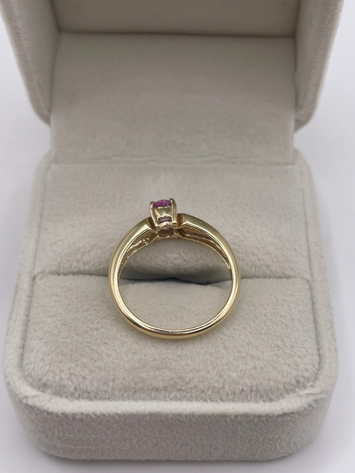 9ct gold pink sapphire and diamond ring