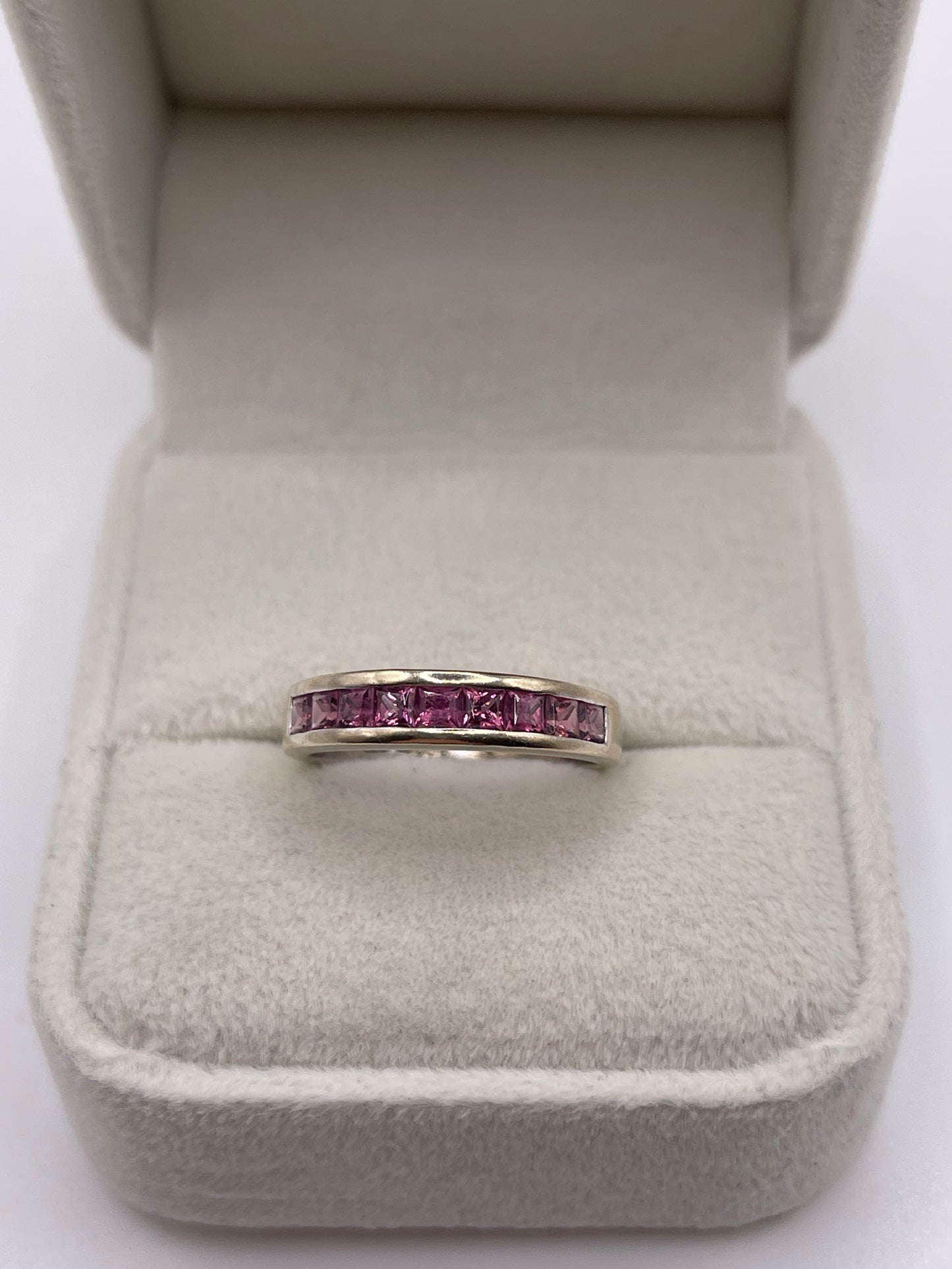9ct white gold almandine garnet ring