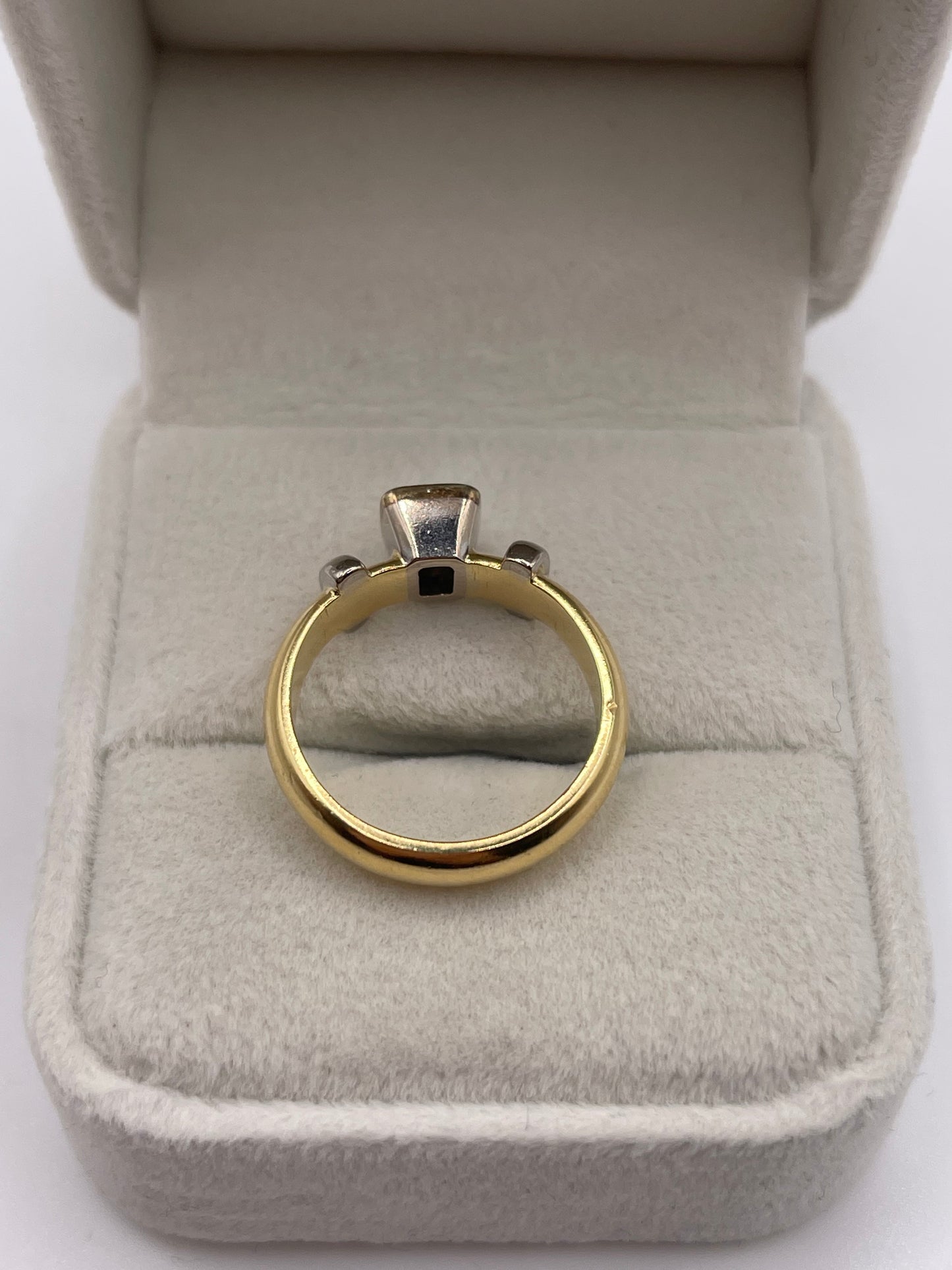 18ct gold old cut diamond ring