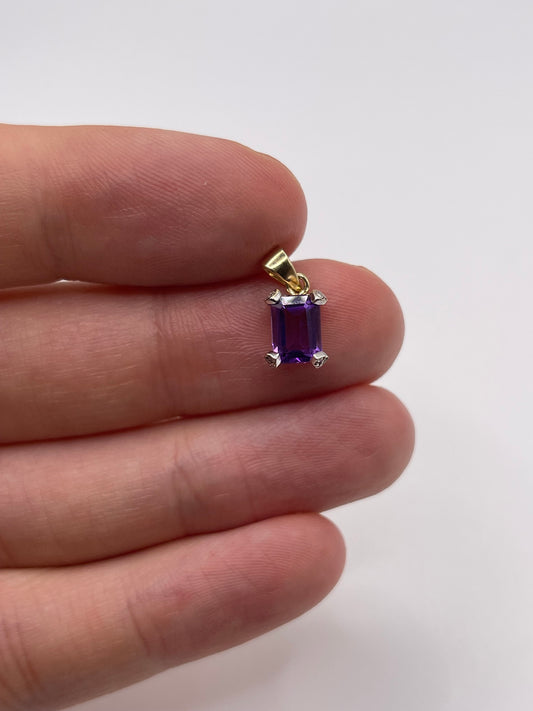 9ct gold amethyst and diamond pendant
