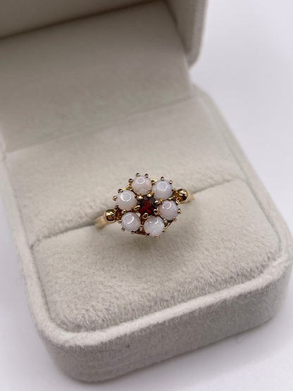 9ct gold garnet and opal ring