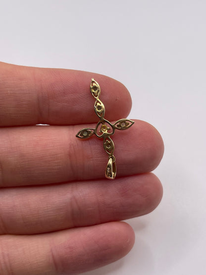 9ct gold emerald and diamond cross pendant