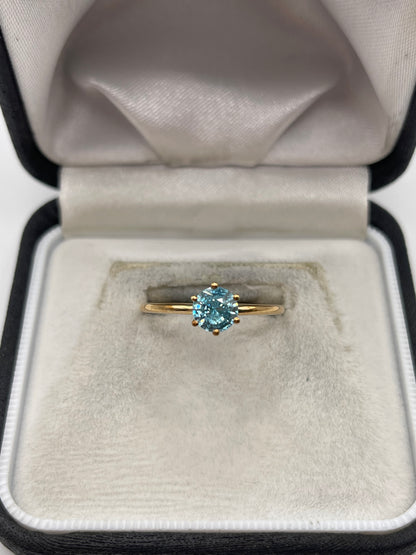 9ct gold blue zircon ring