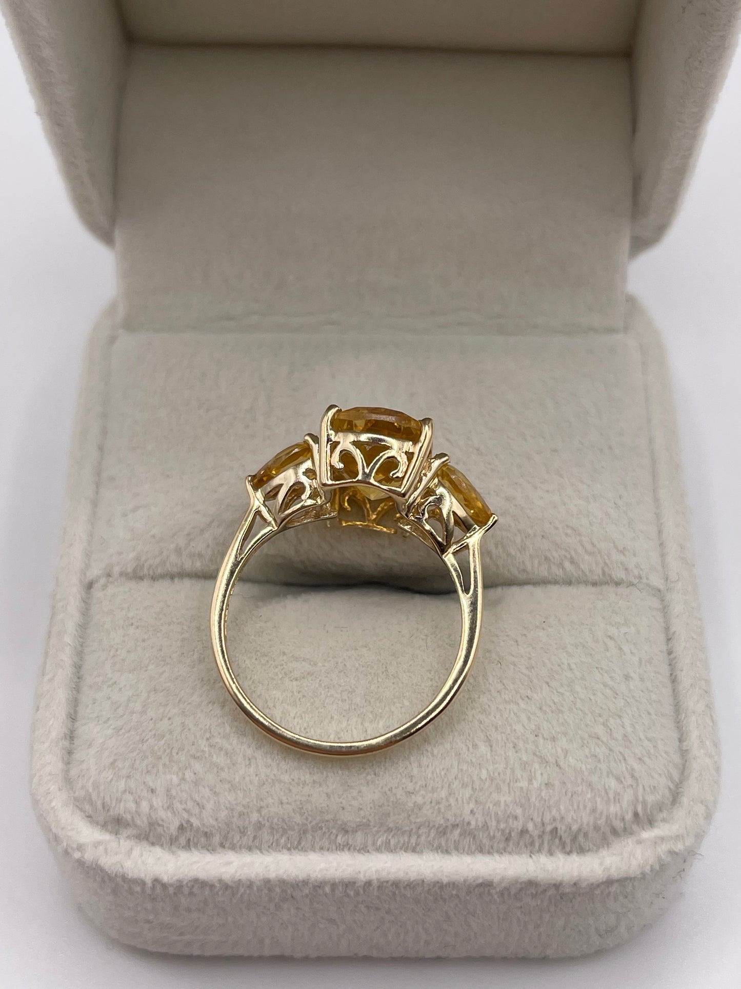 9ct gold citrine ring