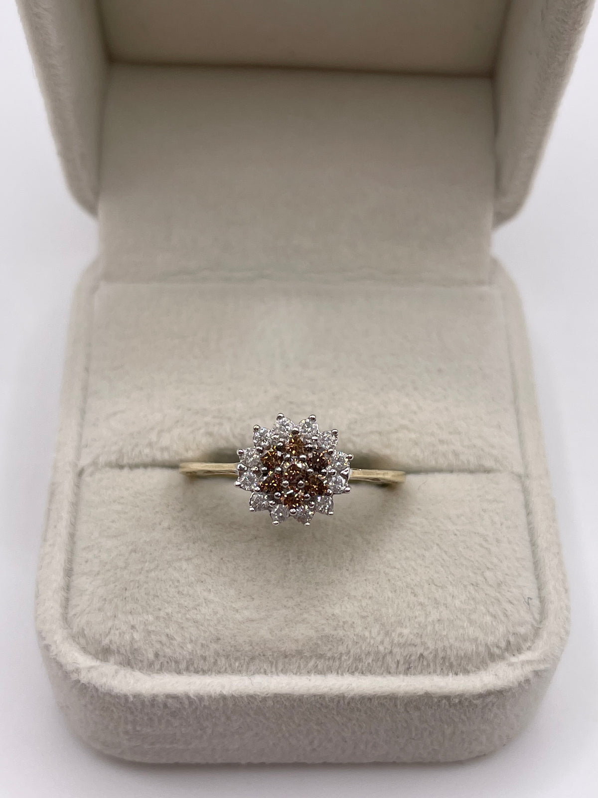 9ct gold diamond cluster ring