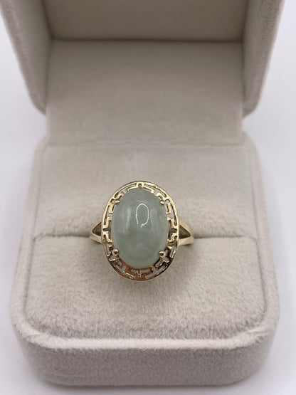 9ct gold jade ring