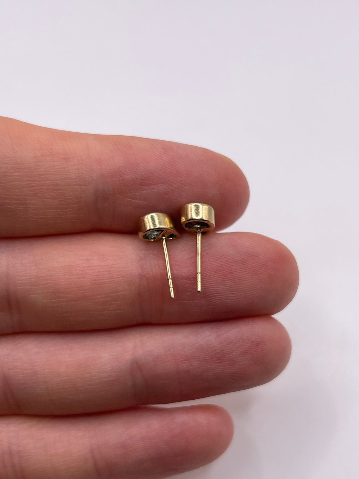 9ct gold topaz earrings