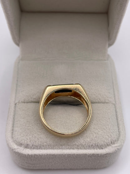 9ct gold onyx and diamond ring