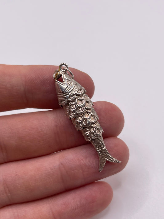Silver articulated fish pendant