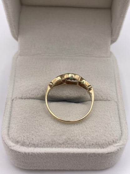 9ct gold emerald and diamond ring