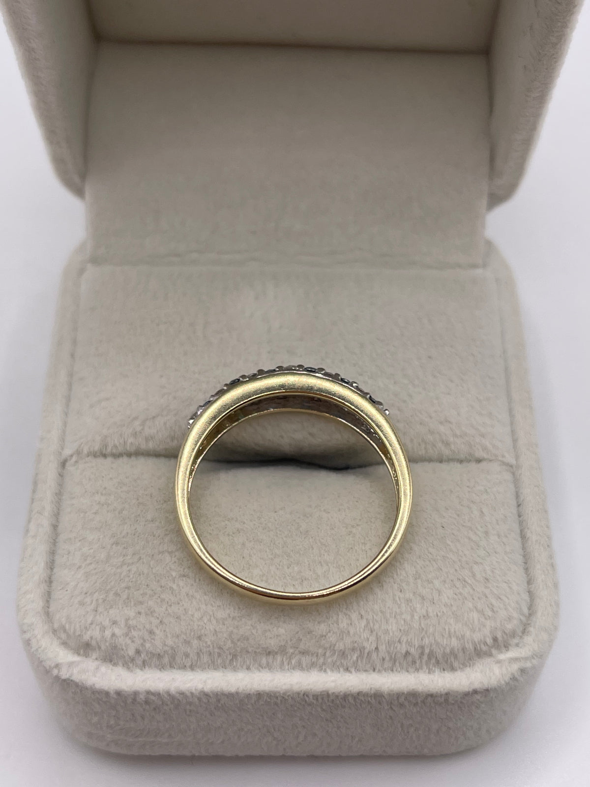 9ct gold diamond cluster ring