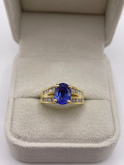 18ct gold tanzanite and diamond ring