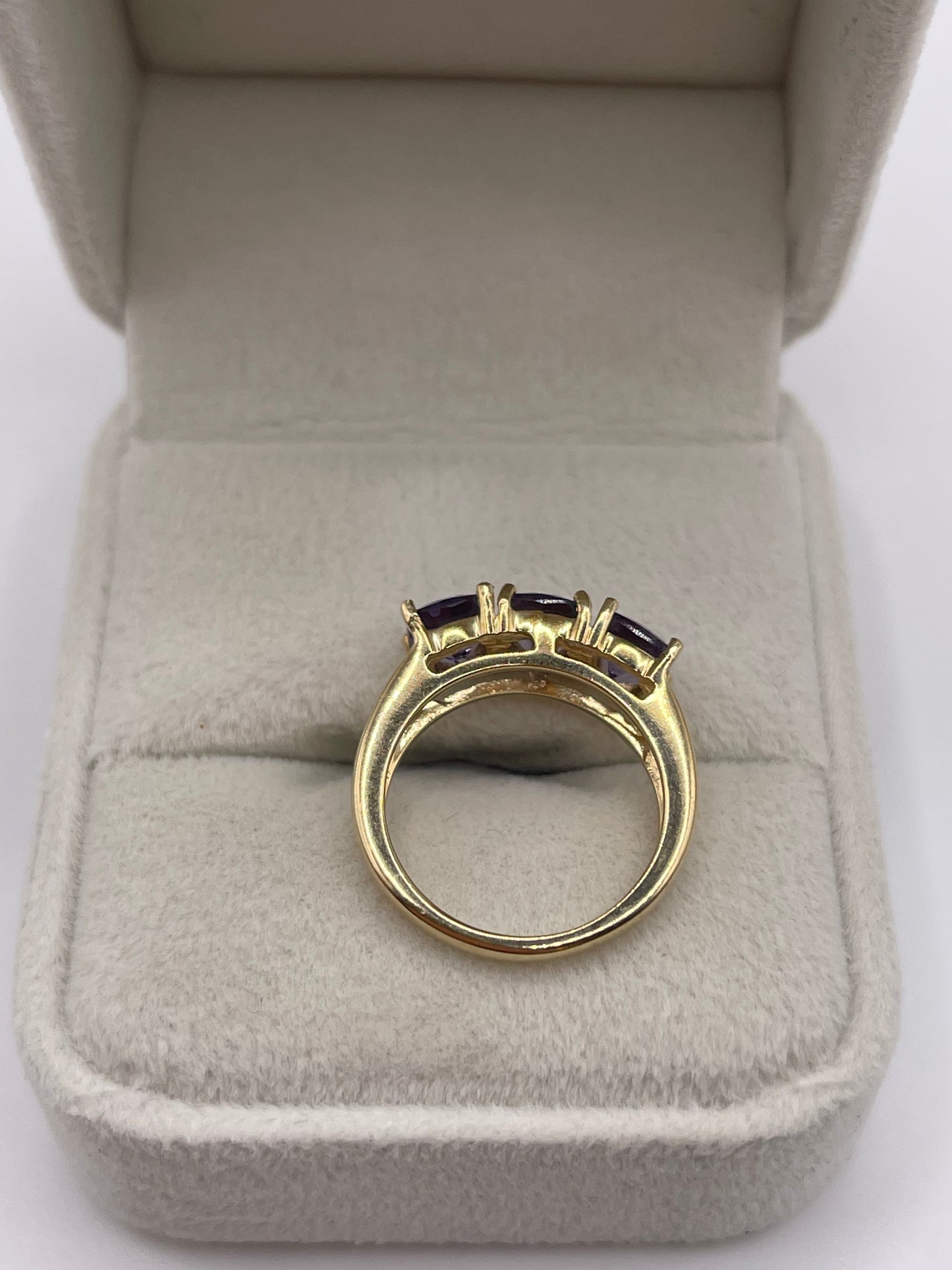 9ct gold iolite and diamond ring