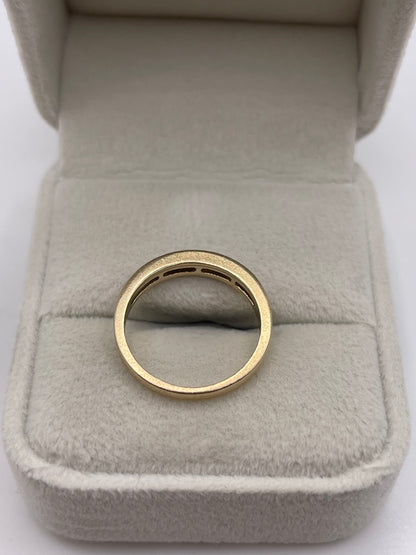 9ct gold diamond ring