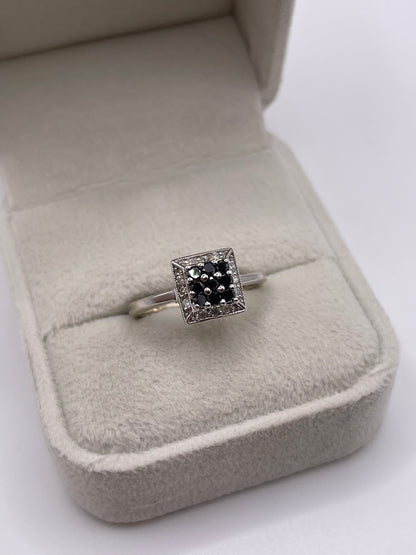 14ct white gold diamond cluster ring