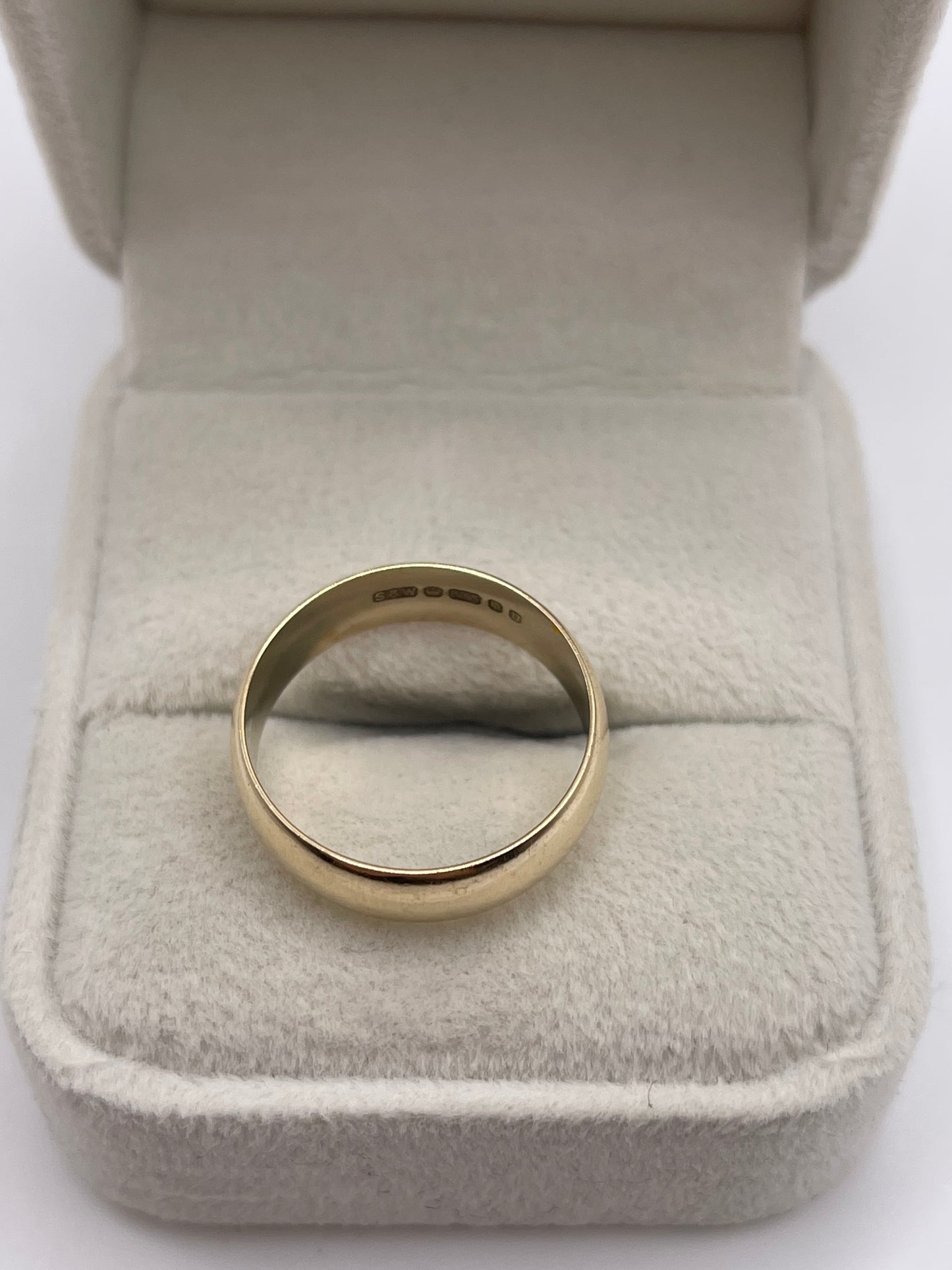 9ct gold band